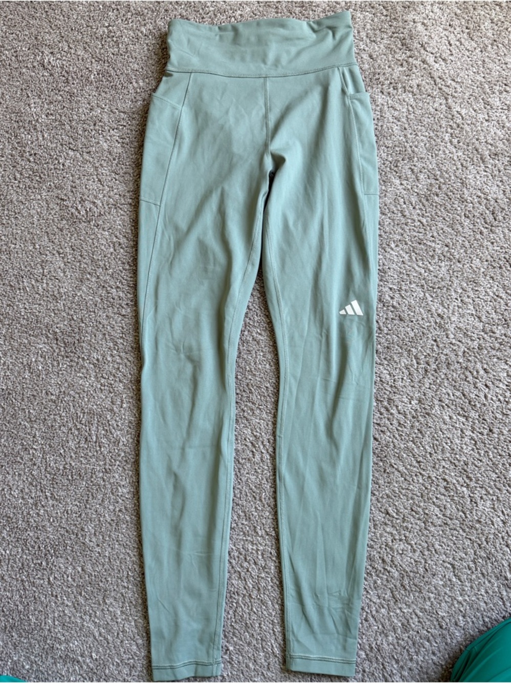 adidas aeroready Sage Greeb High-Waist Tight Fit Small Performance Leggings